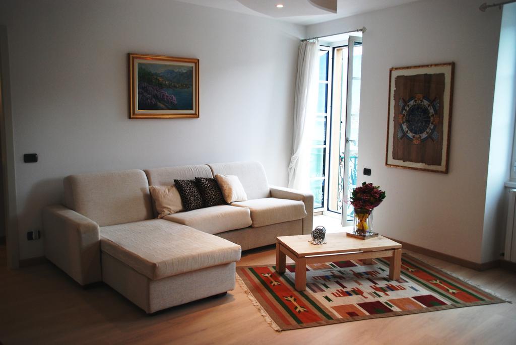 Bella Piazza Appartement Colico Kamer foto